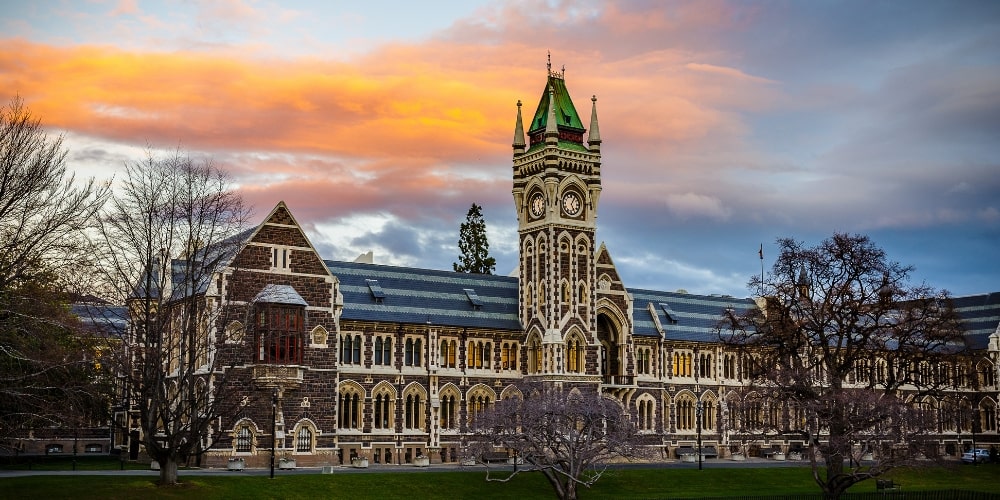 Art and Culture, New Zealand Travel Guide - Central Otago, Winerist