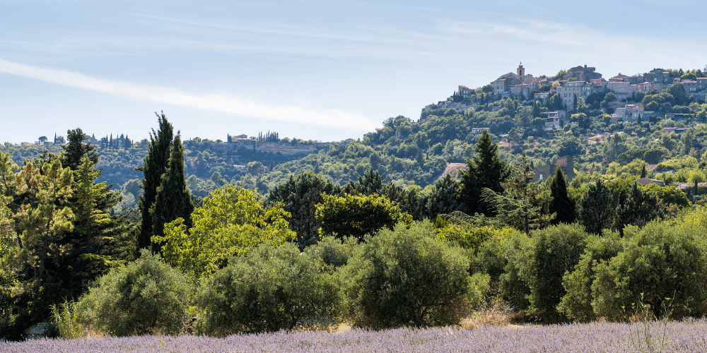 Luberon aoc wines and villages